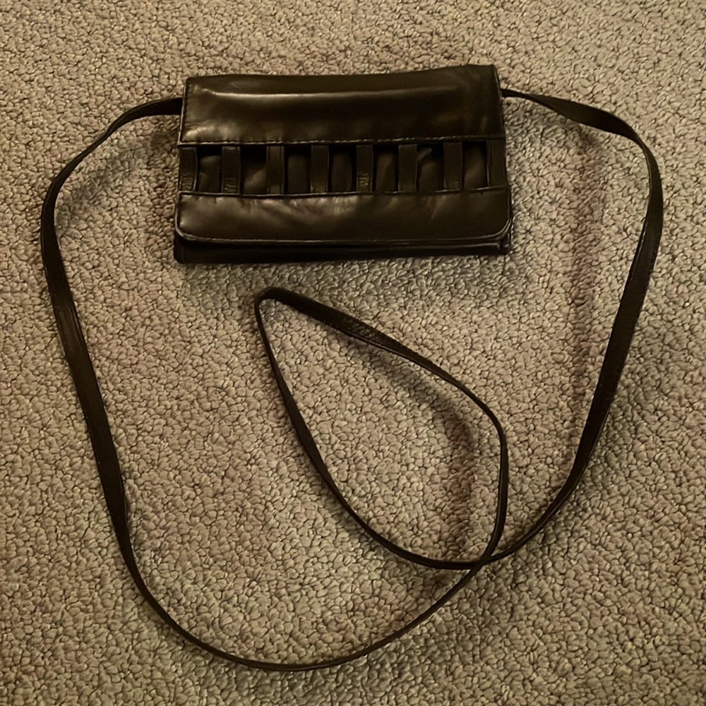 Kenneth Cole Black Crossbody Vintage